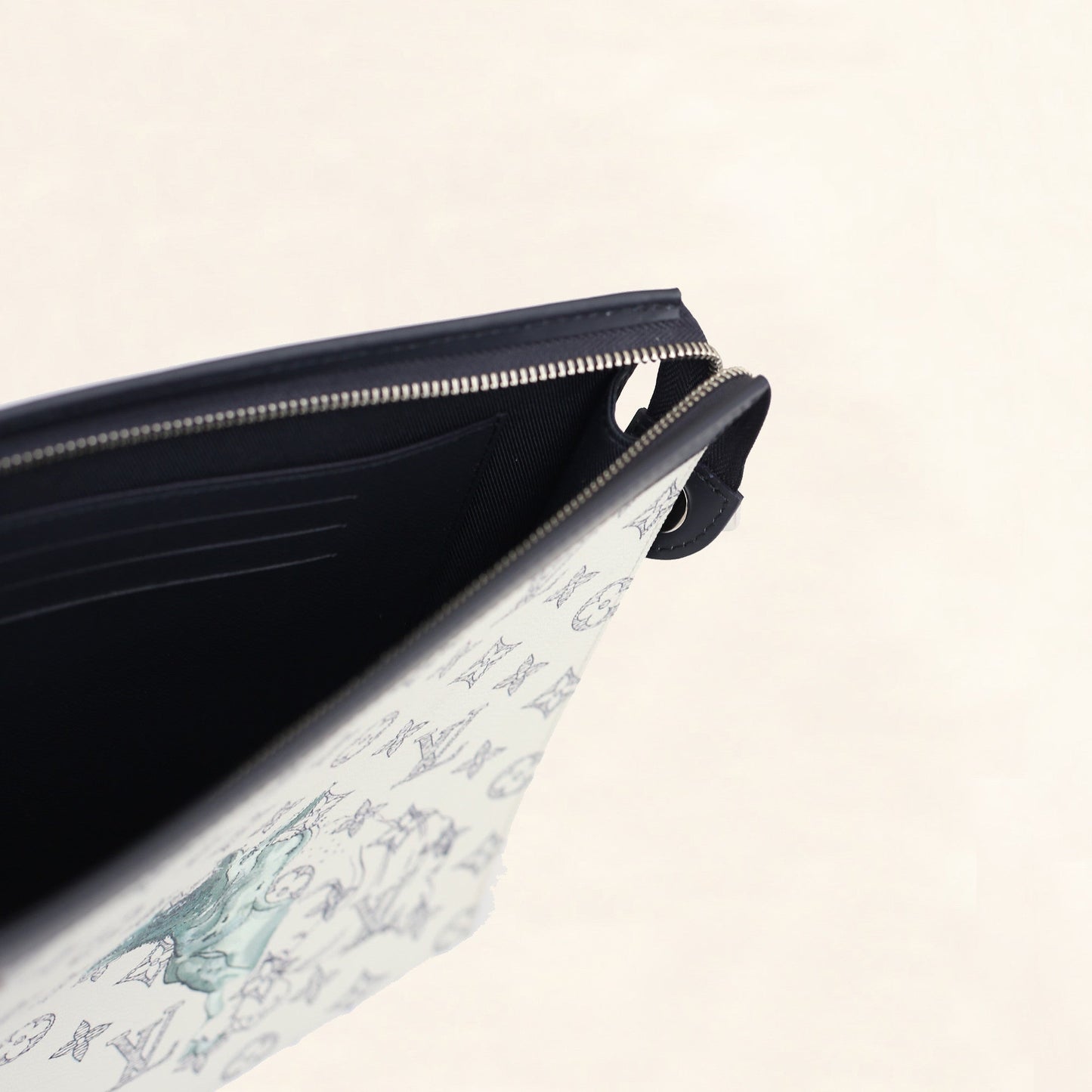 Louis Vuitton | Chapman Pochette Voyage | GM
