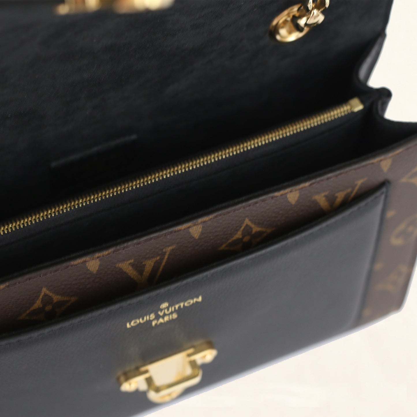 Louis Vuitton | Monogram Victoire Noir | One-Size