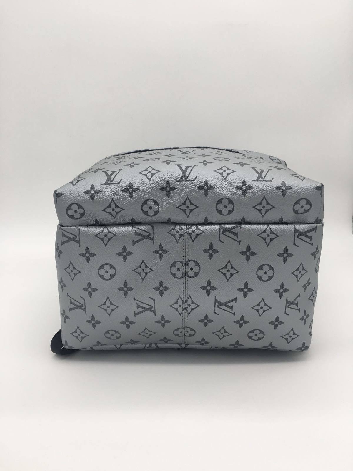 Louis Vuitton |Apollo Backpack Silver Metallic | M43845
