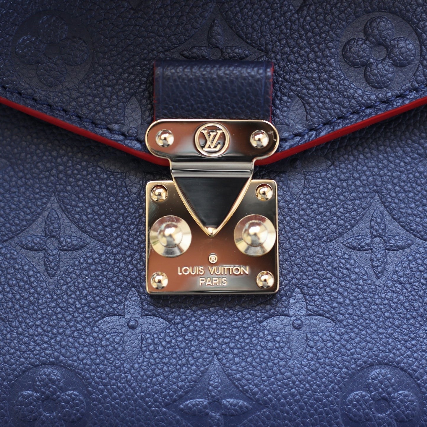 Louis Vuitton | Empreinte Metis Pochette | One Size