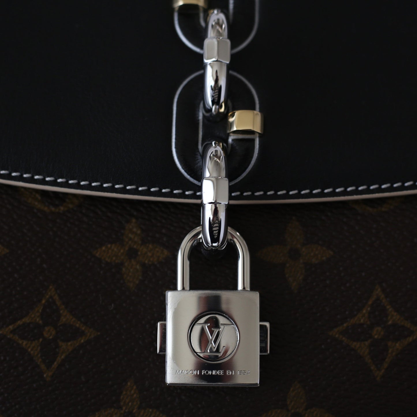 Louis Vuitton | Monogram Chain It Bag | PM