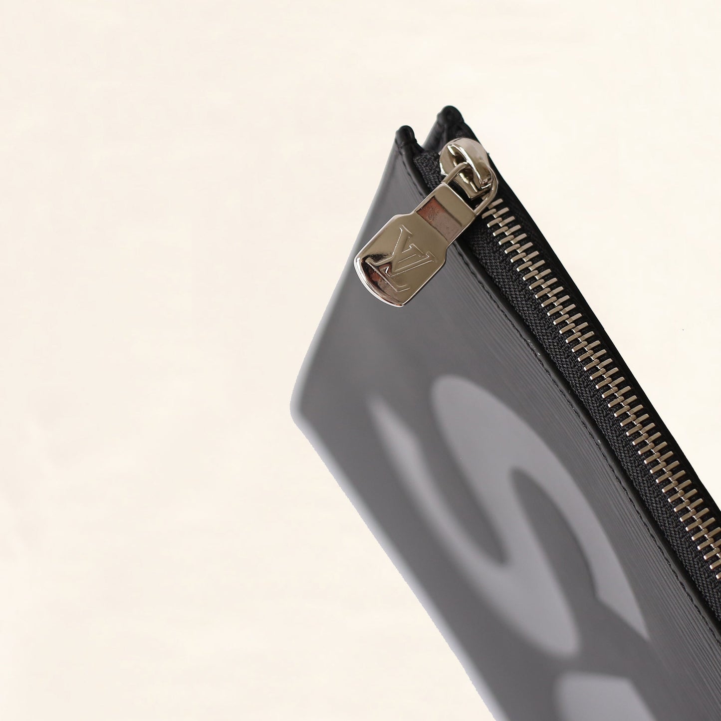 Louis Vuitton | Supreme Black Epi Pochette Jour | GM