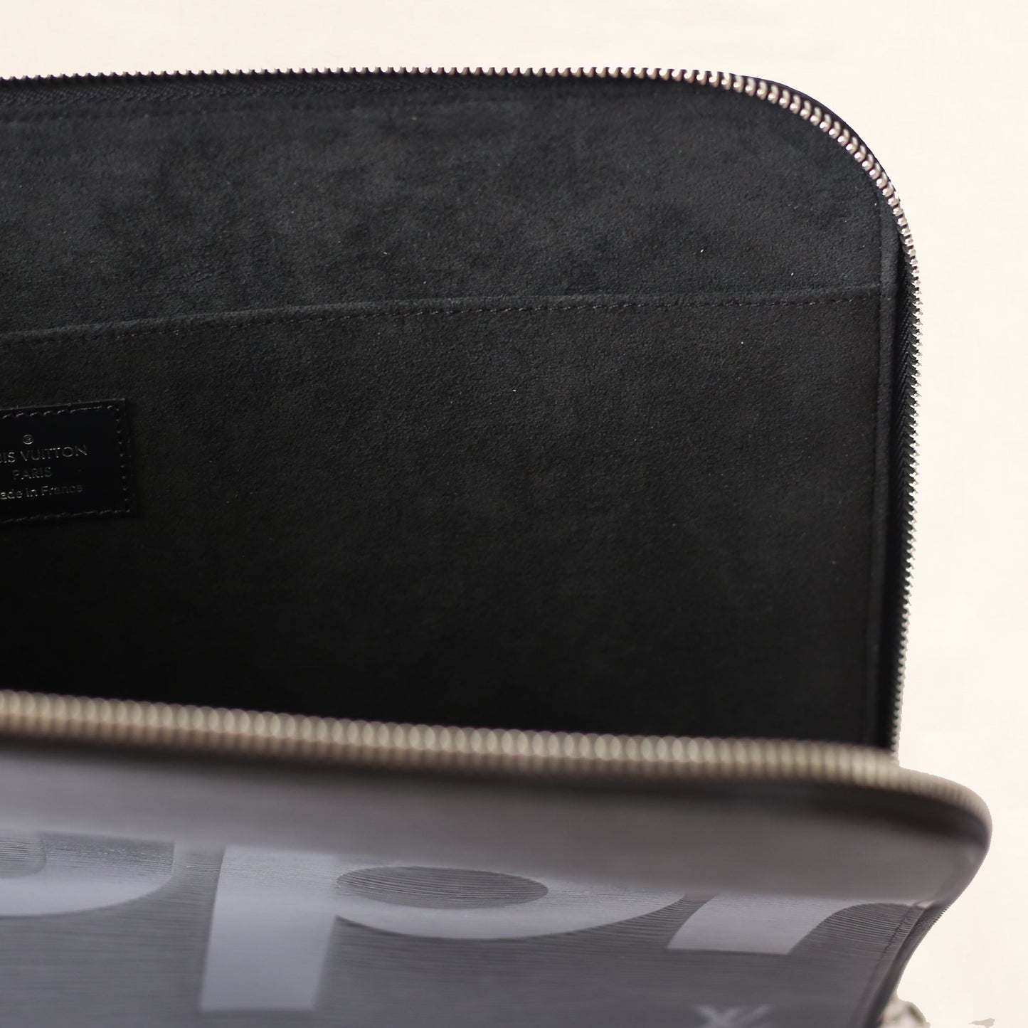 Louis Vuitton | Supreme Black Epi Pochette Jour | GM