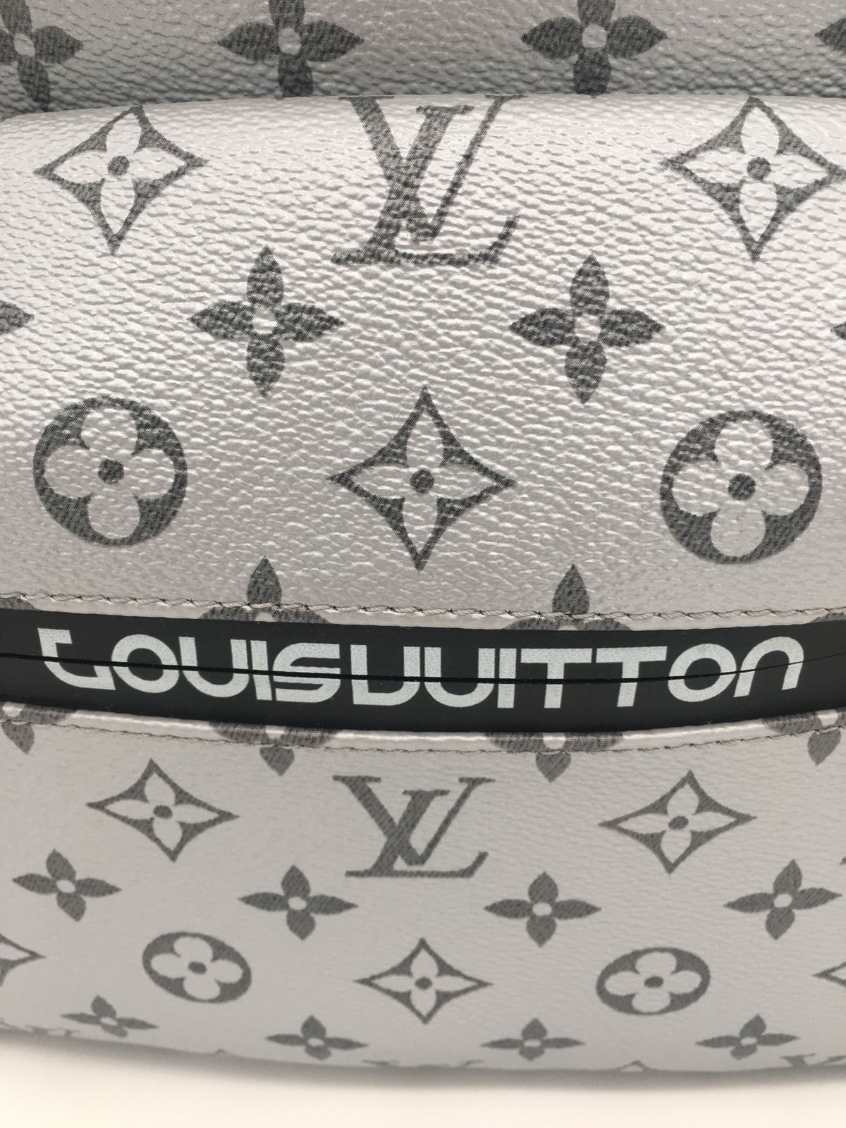 Louis Vuitton |Apollo Backpack Silver Metallic | M43845