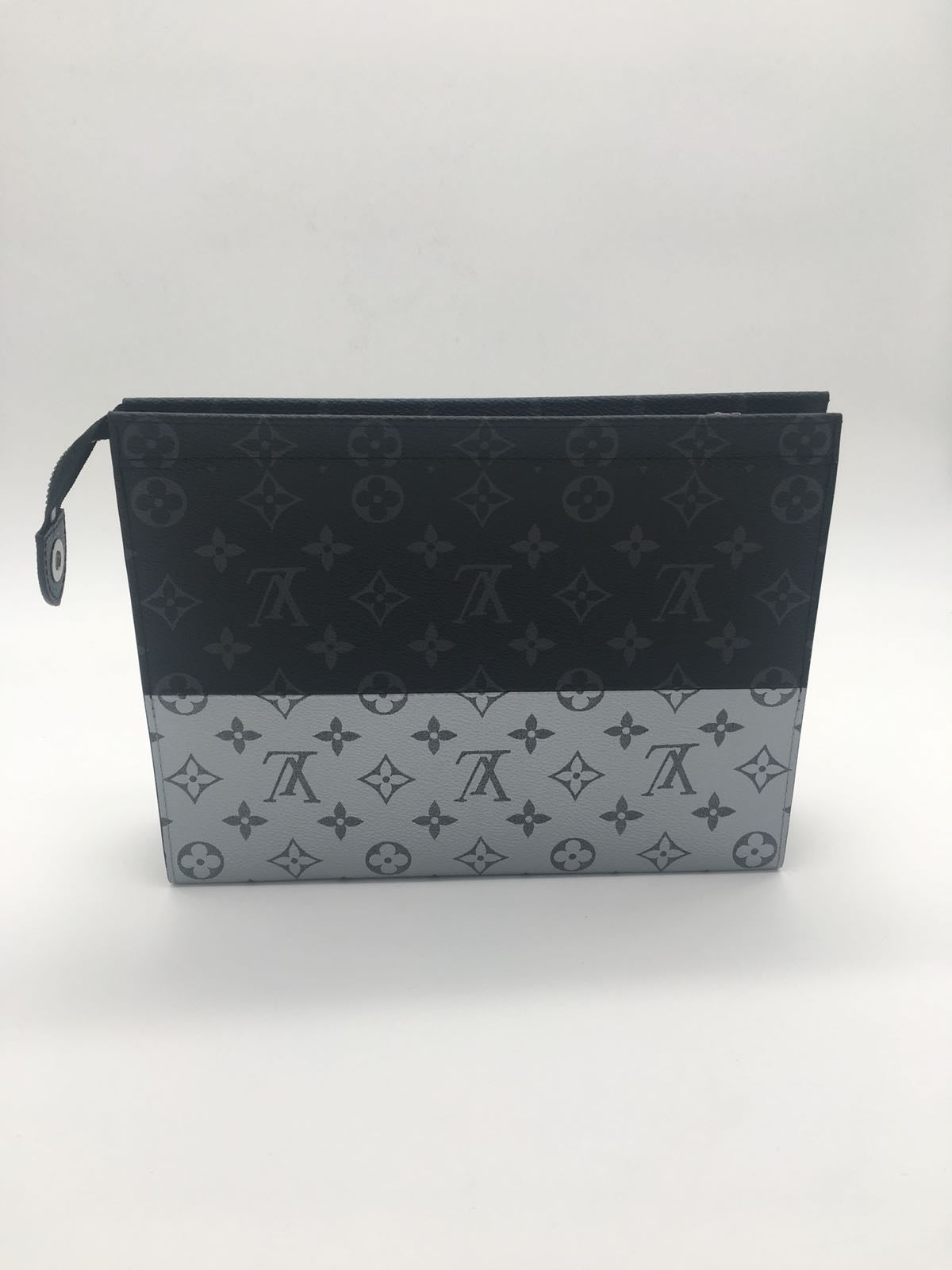 Louis Vuitton | Pochette Voyage MM | M63039